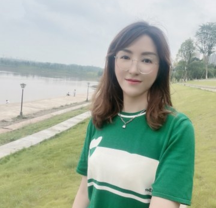 分享一个可爱的妹子 身材火辣